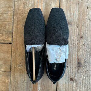 Donald Pliner Adeline Textile Flat